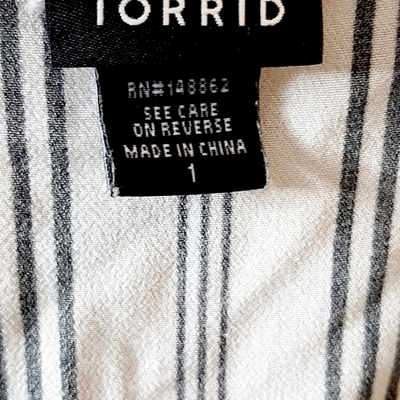 Torrid blouse - Picture 11 of 11